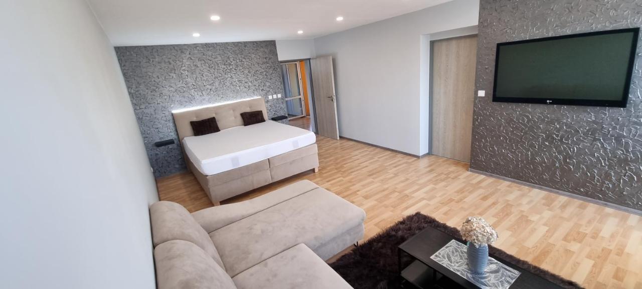 Apartman Viktorie มิคูลอฟ ภายนอก รูปภาพ